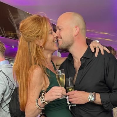 reneweteling's profile picture. Freelance Sr. Engineer / CTO. Ruby, Elixir, TS.