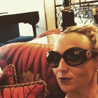 Bay (@cmnnlw) 's Twitter Profile