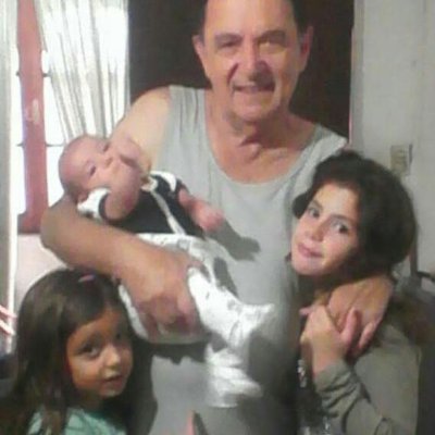 Comienzo los 83, psicólogo, luchador social por la verdadera Democracia, real