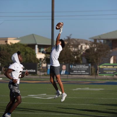 Rancho Christian High School | co 2024 | football wr/cb | track 11.2 100m | basketball pg/soccer left-wing| 4.3 gpa | 6'0 | 145 lbs