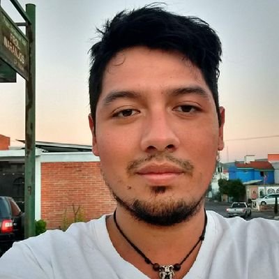 Soy una persona de mente abierta, alegre, platicadora, optimista, discreto y me gusta disfrutar la vida.