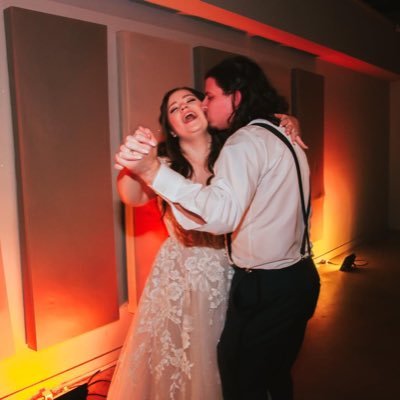 padmesstan's profile picture. love you to the moon and to saturn