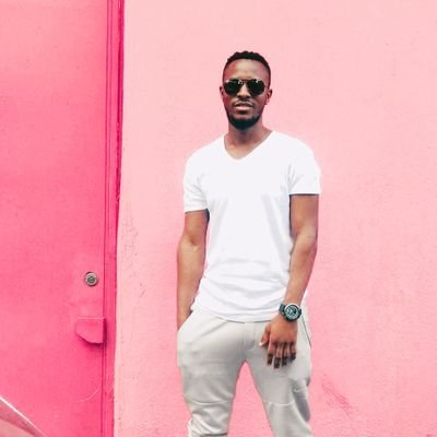 1mirage256's profile picture. 💞You only live once its time not waste time with unroyals