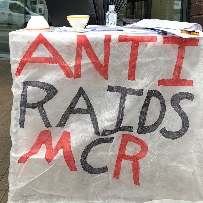 Resisting immigration raids and border imperialism in Manchester. DM us if you want to be involved!

https://t.co/raSnFJeEdh

https://t.co/DVDmT2YEwN