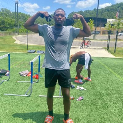 205📍 John 3:16🤞🏾 6’7 245 DE/TE #jucoproduct Email@Khicks2019@icloud.com
