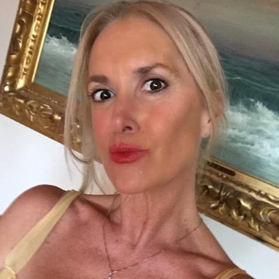 metaversestar's profile picture. "Metaverse Beauty"  by  CHERAY  @cheray ; Explore the new world of tech ,brands, beauty ,NFT , wearables .  #beautytech  https://t.co/tqtzxoK1qn #metaversebeauty