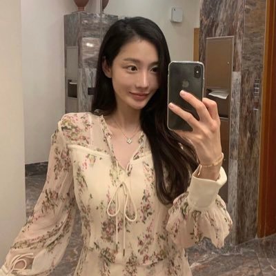 TongTon64482968's profile picture. Play by the rules, but be ferocious.