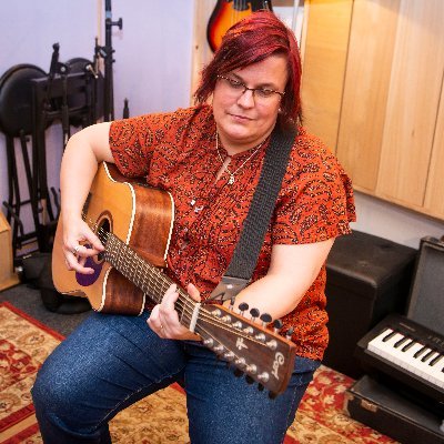 singer/songwriter
creative soul
a dreamer
2022 Radio Wigwam Best Folk Nominee

https://t.co/9VFwD2s0kO
