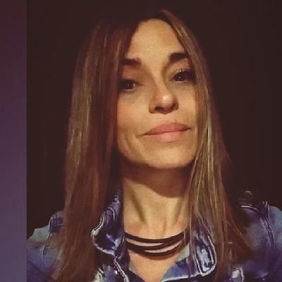 vickyrostoll's profile picture. 