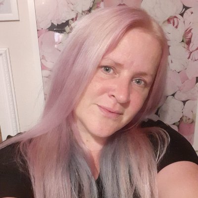 PhD Researcher at @UniKent. I'm a #Neurodivergent #Lesbian #Writer with a #ChronicIllness. Author of The Butterfly Effect series: https://t.co/MSGH9hf9Iz