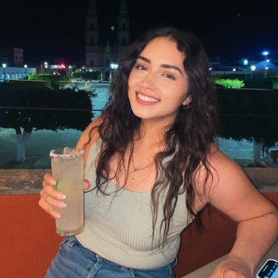 Imaginémonos cosas chingonas | CSUDH Alumna. | UCLA Alumna |