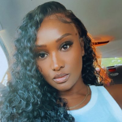 njeriheshh's profile picture. Hesh’s kisses