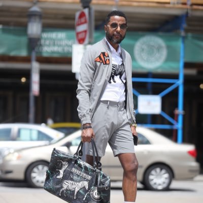 • Father • Creative • Designer • @certifiedflyguy on IG 🦓‼️ #CertifiedFly #itsafcknzebra