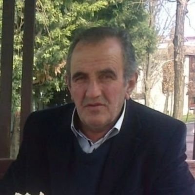 Siyasetle işim olmaz, bana hiç faydası olmadı. GT yapıyorum