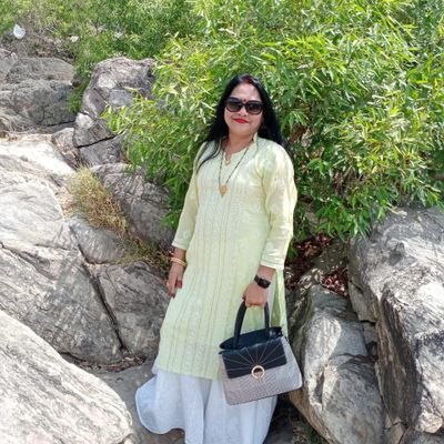 I'm headteacher of PS bankatwa gorakhpur. Soft-spoken, well behaved, beautiful and smart. Love my family and have beautiful children.