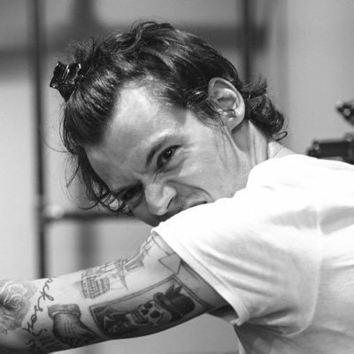 walls_ofkiwi's profile picture. cinco segundos sin decir louis tomlinson