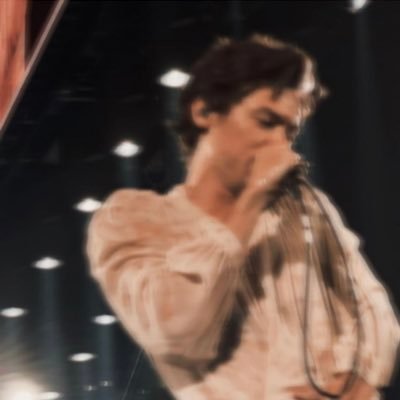 bridgettthr's profile picture. she/they 🪴certified dumbass