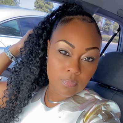 Wife💍,Mom✖️6️⃣,WOG ✝️,Businesswoman💼~🙏🏽 👉🏽NO DM’s‼️**I FOLLOW BACK**(( I UNFOLLOW TOO))**MARRIED**❌ NO PORN 🚫 🚮 👑MELANIN WOMEN IN TECHNOLOGY👩🏽💻💻📚