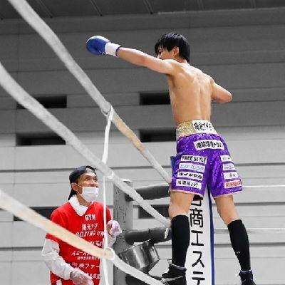 プロボクサー山口楽人のトレーナーです❗
陽光アダチジム所属
山口楽人23歳🇹🇭🇯🇵🇮🇩🇵🇭大阪八尾市