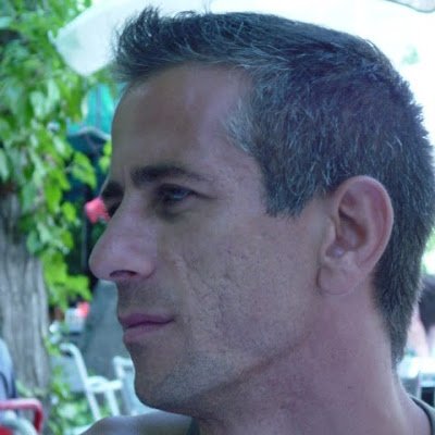 MartinezNeomode's profile picture. 