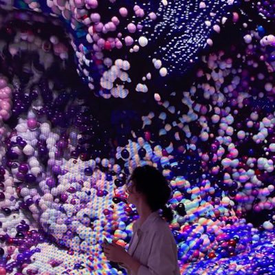 Ebru13048003's profile picture. 