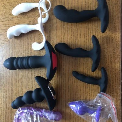 rougetuki11's profile picture. 遅過ぎアナルの目覚め アナル開発初心者のおっさん #ドライオーガズム #前立腺 M男につき御奉仕、SM、被虐願望有り！ 時々虐めたくもなる 色々御指南下さい🙇‍♂️ 168/60/52 無言フォローすみません 音楽大好き♪