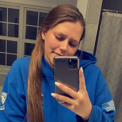 _shelbycooper_'s profile picture. buckle up buttercup