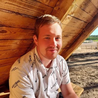 Insert clever and descriptive bio here.🇫🇮🇺🇦