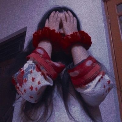 Kesthetic_xx's profile picture. وقت ملا تو سوچیں گئے 🪔