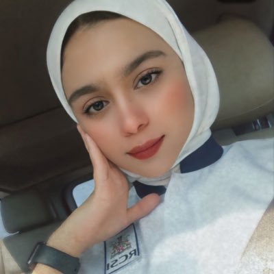 أنا المُسافِرُ والأَحلامُ تَحمِلُني • RCSI-NUR💉