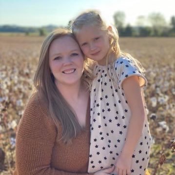 Executive Producer @WMCActionNews5 - CrossFit 🏋🏼♀️ Mom - Hail State @MSState Grad - Reading 📚