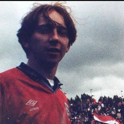 Jayforbes18's profile picture. love united 🇾🇪 love gigs 🎤
love a pint or 6🍻🍻🍻.