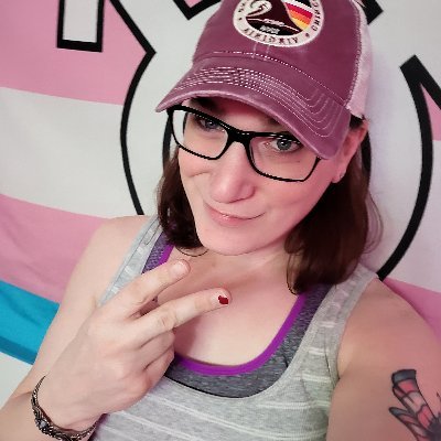 She/They 🏳️⚧️
Versatile & Energetic Voice Actor 🎭
Home Studio 🎙️ NYC Adjacent 🗽🍎
https://t.co/XWPJsAgrbi 🦩🦊 flamingoFox
