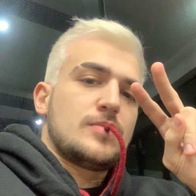 victooram's profile picture. 