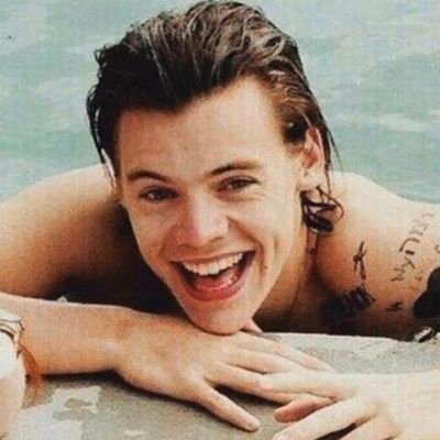 Mi vida es sencilla, si me gusta algo lo vuelvo parte de mi personalidad. Scorpio. She/Her. 20+.
OT5 + Solos, LM, F1, and more ✨
