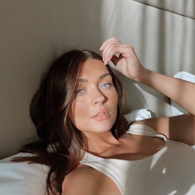 Account Director in advertisement | Content Creator | Snap Happy over sharer 🌻