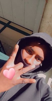 DemKille's profile picture. L'on vie l'on l'if l'argent bonheur fierté satisfaction l'objectif détermination prêt à donner prêt à perdre prêt à reprendre vivre pour mourir mourir pour vivr