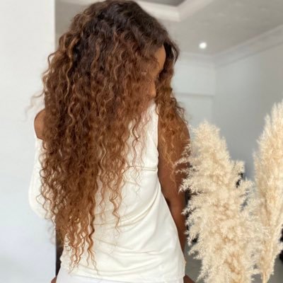 Jesuis__Joanne's profile picture. Whatever happened to a little mystery? Realist by day. Dreamer by night. IG: @jesuis_joanne