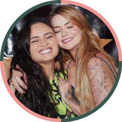 Perfil de informações e atualizações sobre o casal Marcela Mc Gowan e Luiza Martins.