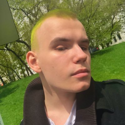 kvie_en's profile picture. 20 y.o graphic designer gay he/him