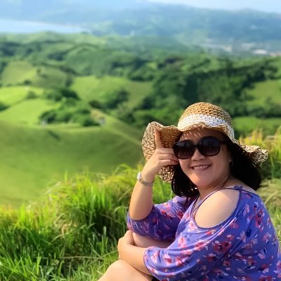 Me encanta viajar, quiero conocer 20 países antes de morir 🧳✈️
Economista 👊
Felizmente casada 🩷