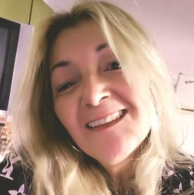 Claudia80267126's profile picture. 