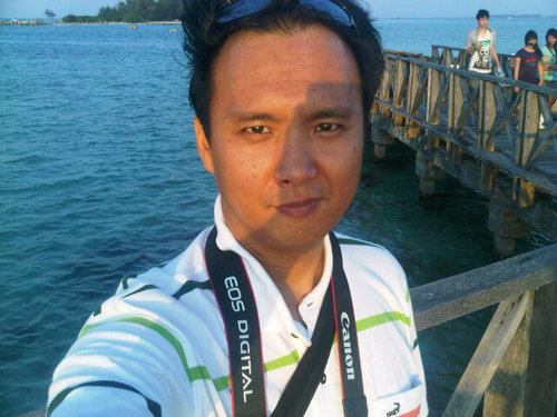 DedyChen's profile picture. Just an ordinary man