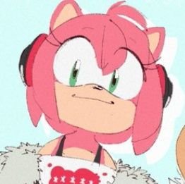 hello I'm Amy rose