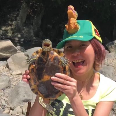 CcubusSu's profile picture. 大阪 スナック🍸猫4匹と生活 🐈🐈🐈🐈‍⬛ ワクチン&マスク&改憲、原発反対です⚠️ お酒と自然と生き物全般大好きで ゴハン🍚🍙に目がない👀 神谷宗幣、参政党が嫌い‼️お察しの通り私は陰謀論者です👁️‍🗨️現世で全て終わりにしたいので、もし生まれ変わってきたら神様は捨てて悪魔になります👿