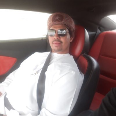 كفيف وعندي موهبة النحت على الخشب مثل الاقلام لطلب الأقلام من فضلكم تواصلوا معي على 0096899050335 | فرد من مجموعة #أداتي_حياتي @adatee_hayatee