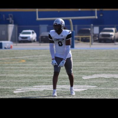 Naz⚡️. 6’6 225 TE/WR #JOCOPRODUCT.                                                  MJC📍