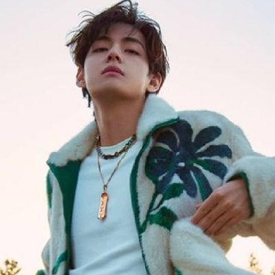 borahaebts_0's profile picture. I should be over all the butterflies , But I'm into you, I'm into you.