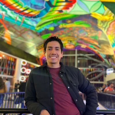 Born and raised in Peru, currently living in Toronto, Canada. My mission now is to discover what this beautiful land has to offer, from coast to coast to coast.