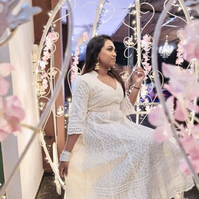 Loving yourself isn't Vanity. It's Sanity 💫